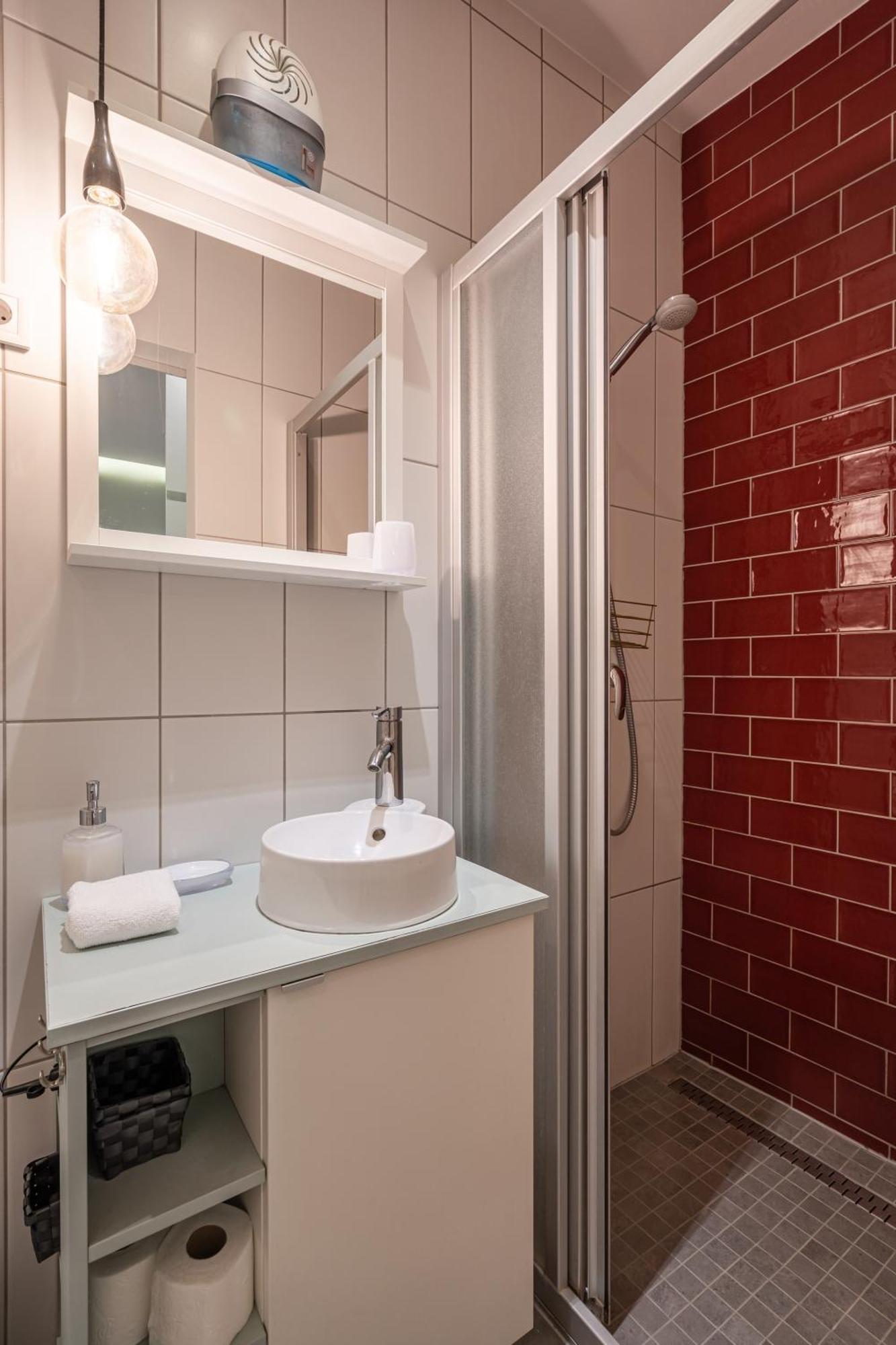 Cozy Little Flat In The City Center Budapest Eksteriør billede